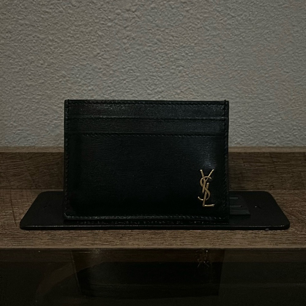 TINY CASSANDRE CARD CASE IN GRAINED LEATHER